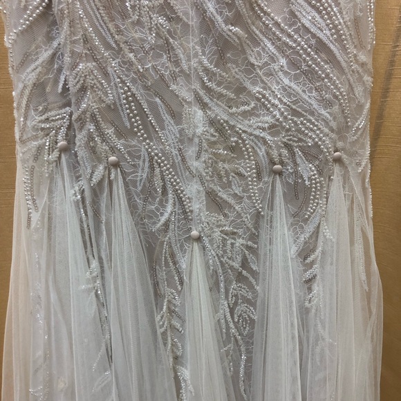 Wtoo by Watters Brooks Wedding Gown, Style #10803 - Picture 14 of 16